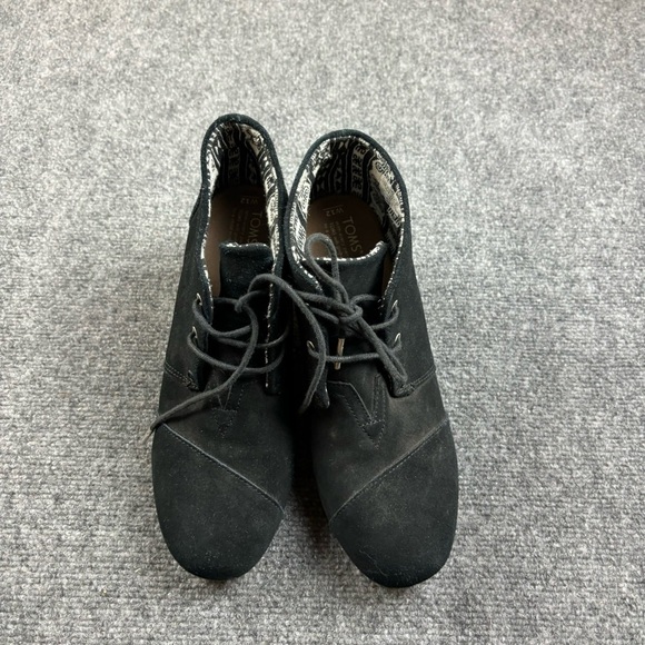 TOMS Women’s Black Suede Desert Wedge Ankle Bootie size: 12 - Picture 3 of 9